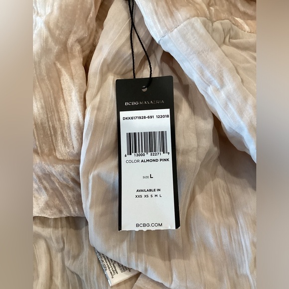 BCBG Maxazria Crushed Velvet Robe Wrap Dress long sleeve v neck almond pink L - Picture 13 of 13